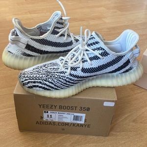 Zebra Yeezy boost 350 V2